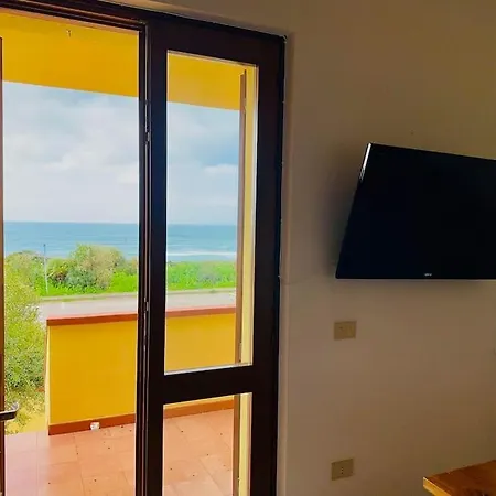 Holiday home - Windsurf Panorama 50 Mt From Sea Funtana Meiga