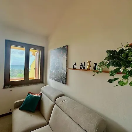 - Windsurf Panorama 50 Mt From Sea Holiday home
