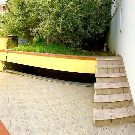 Holiday home - Windsurf Panorama 50 Mt From Sea Funtana Meiga